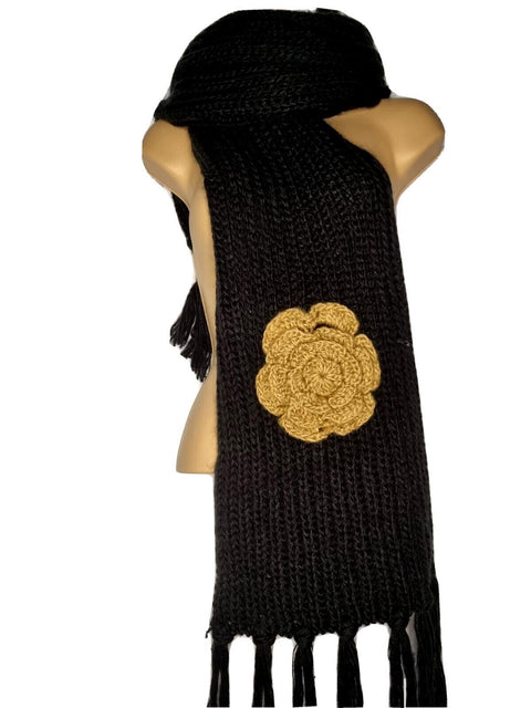 Women's Knitted Scarf