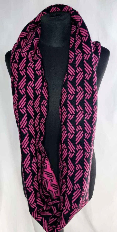 Super soft knitted, chunky neck warmer
