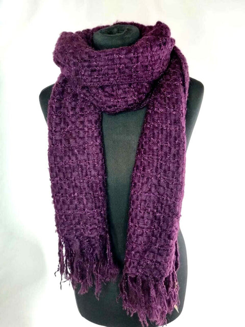 Super soft knitted chunky scarf