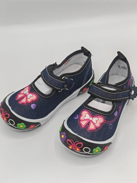 Girls Canvas Size 24EUR / UK7