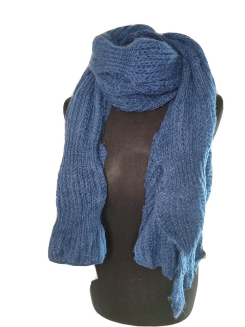 Super soft knitted chunky scarf