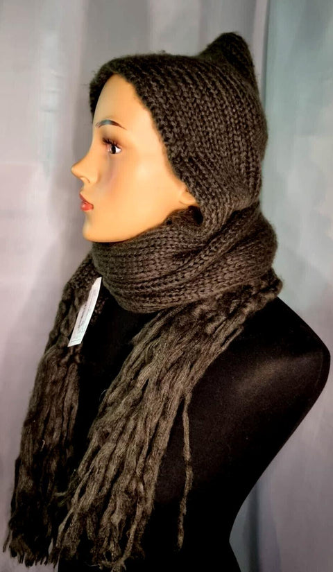 Integrated Knitted Hat Scarf