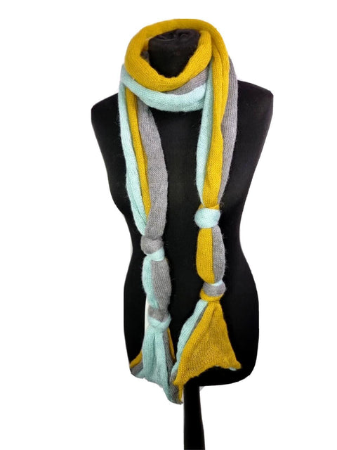 Women's scarf