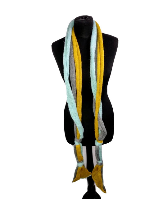 Women's scarf